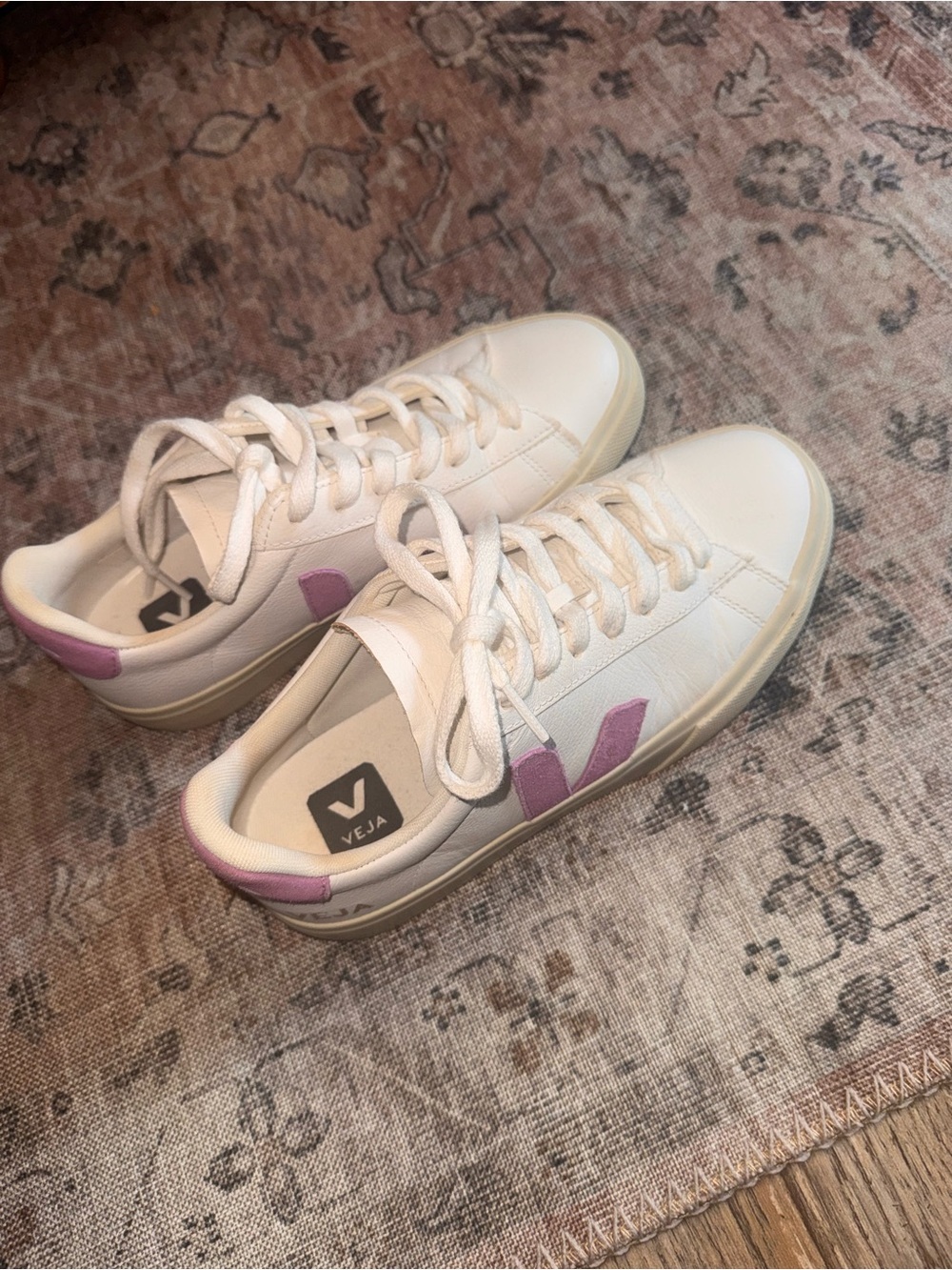 Veja White Leather Sneakers with Lilac/pink V Detail